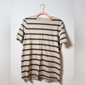 Old Navy Beige Short-Sleeve Striped Crew Neck T-Shirt